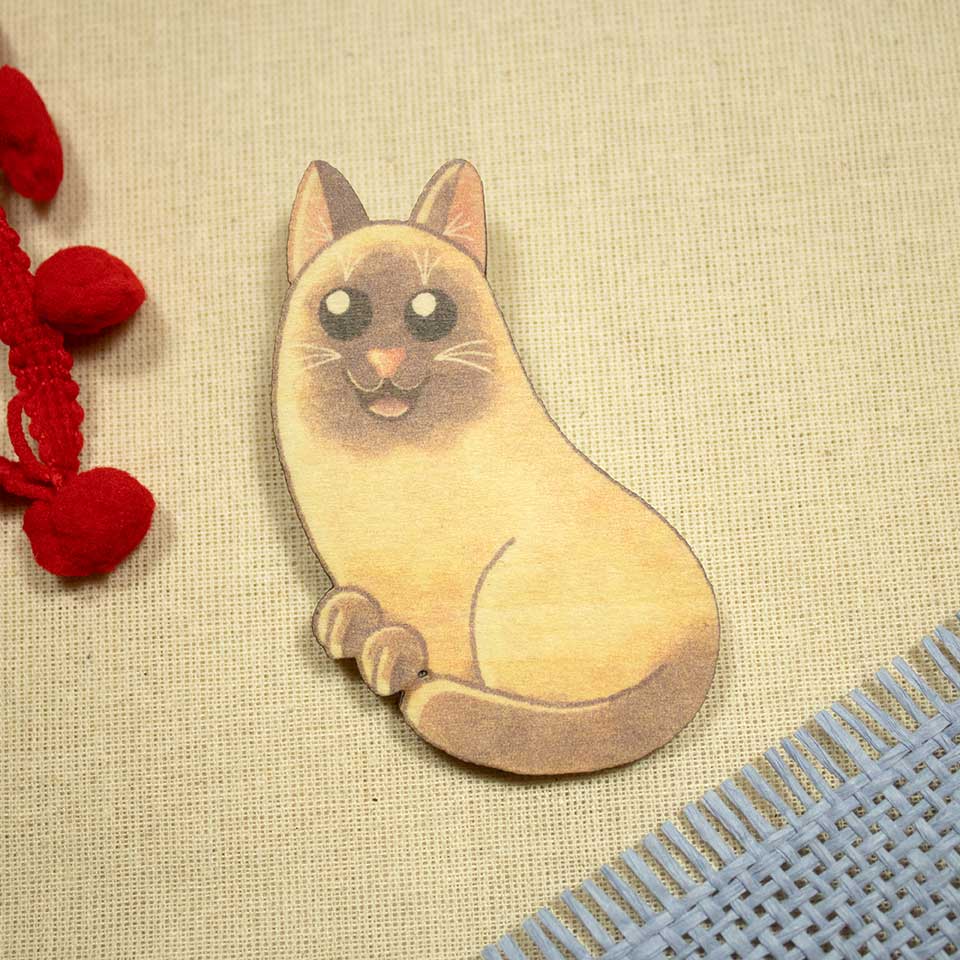 Bean cat cream - brooch