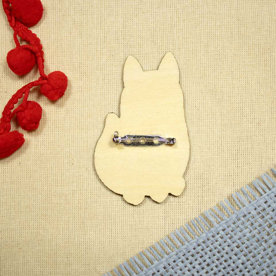 Bean cat grey striped - brooch