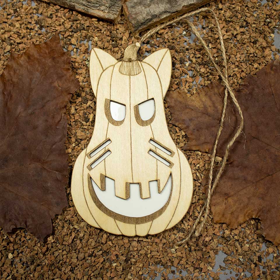 Pumpkin cat pendant complete
