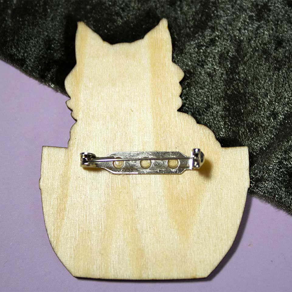 Cat in basket - Brooch