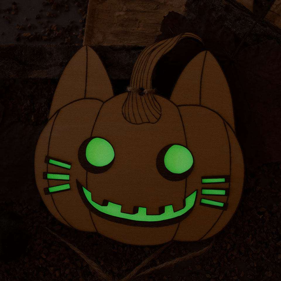 Pumpkin cat pendant complete