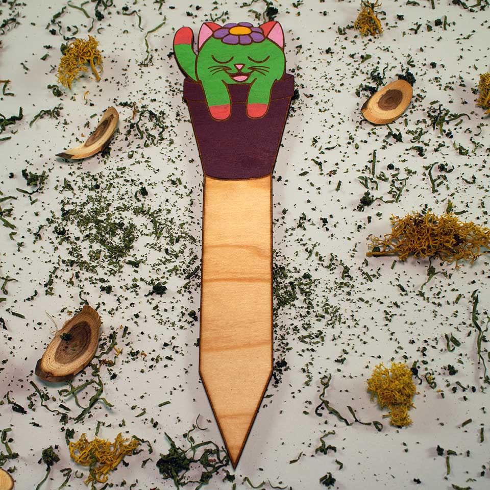 Relaxing in the sun - plant marker